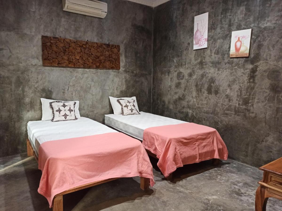 Watukarung Ristu Homestay Kalak Bagian luar foto
